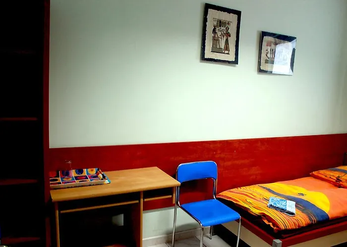 Adeo Hostel